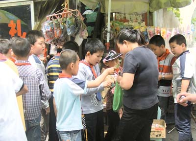 溜溜球勾引小学生