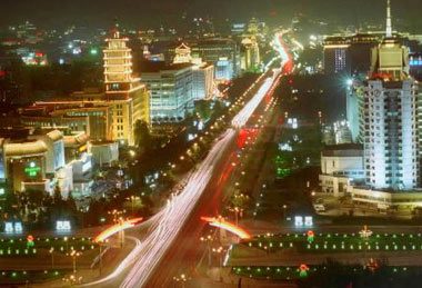 gdp增速_2005北京市gdp(3)