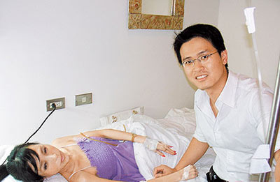 <em>许纯美</em>整容通告费飙涨--娱乐