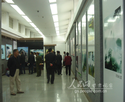 陇南首届旅游风光摄影展在兰州开展-陇南-陇南