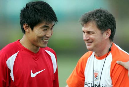 泰山队最新消息韩鹏 10144201_107437.jpg