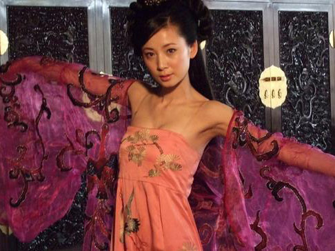 徐筠化身中国古代性感女神