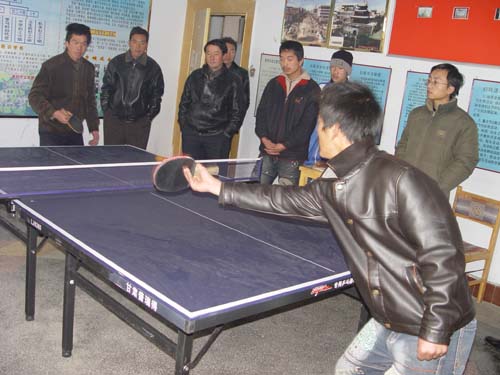 乒乓球比赛.于成哉+李茂林