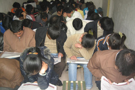 假冒天狮旗号行骗 陕西一传销窝点被端