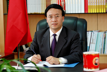 袁占亭图片