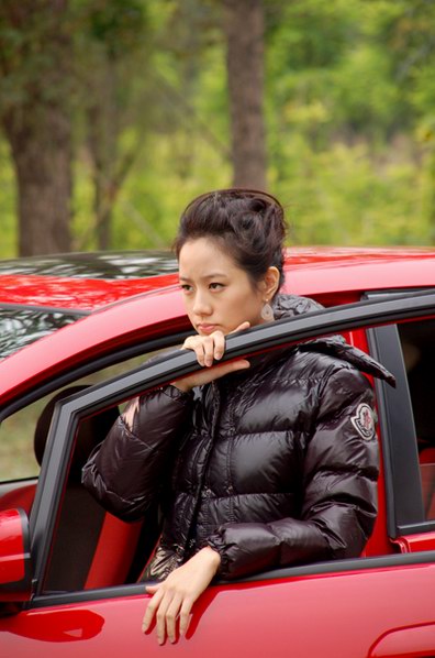 林嘉欣曝与《爱情左灯右行》12型男恋爱秘语