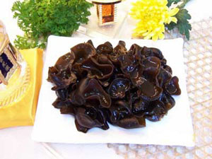 什么食物养肝血补肾精 10379487_520847.jpg