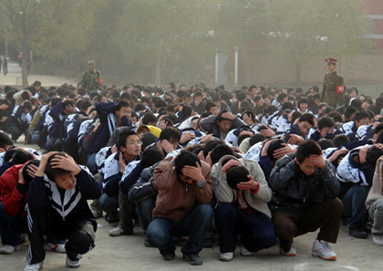 甘肃省水利水电学校2600名学生举行消防避险