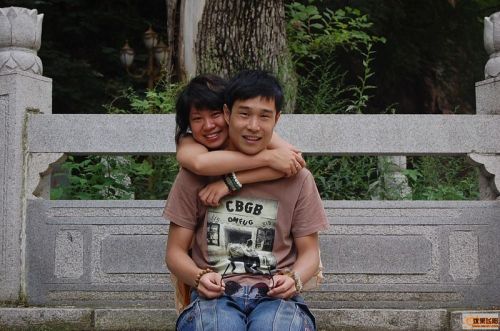 小沈阳和妻子亲密照曝光(组图)(2)-小沈阳和妻子