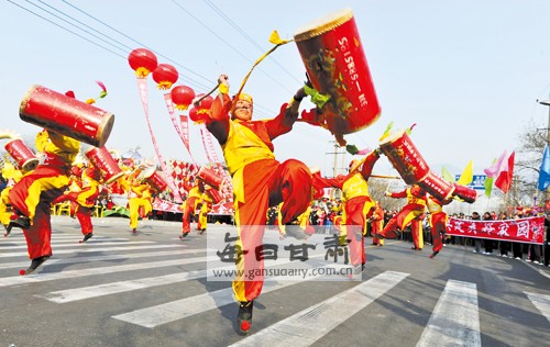 民俗甘肃多彩社火