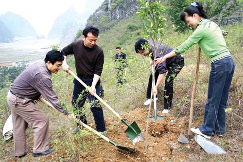 陇南人口_陇南35人遇难