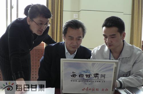 陇南日报社总编王克明指导本网工作--陇南