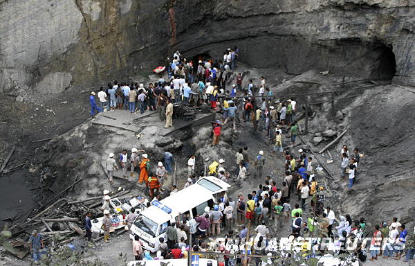 全国煤矿每天死亡人口_土耳其矿难已致至少238人死亡 全国哀悼三天