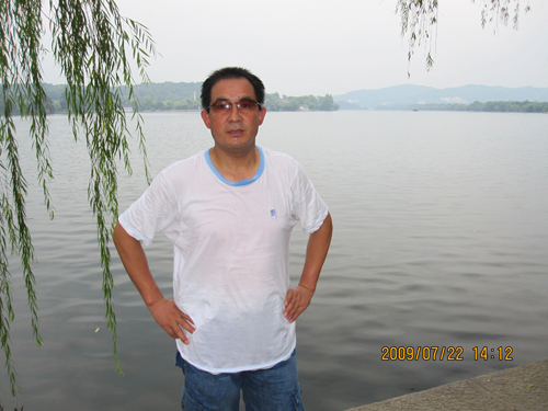 甘肃省骨干教师、陇南市直教育系统先进教师、