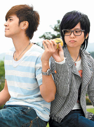 周笔畅罗志祥MV里甜蜜互动-周笔畅|罗志祥