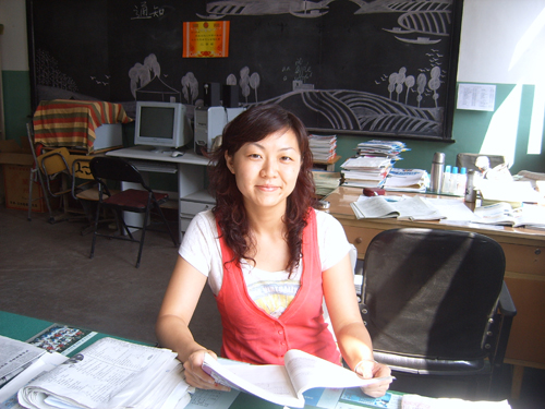 兰州市师德先进个人 兰化二中优秀教师 连郁