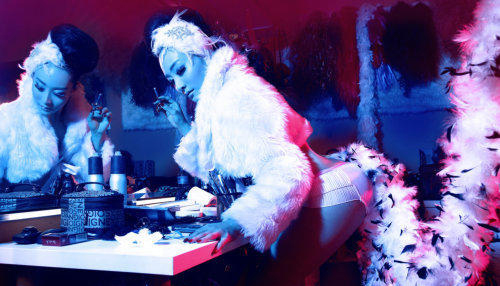 <em>青春美少女</em>的<em>人体</em>彩绘-<em>青春美少女</em>-娱乐