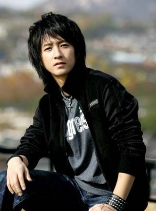 韩庚卢靖姗_韩庚一年收入(3)