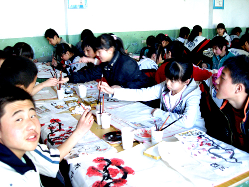 庆阳市第三中学--抢抓机遇开拓进取 凸显特色谋
