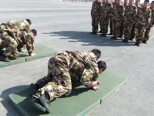 兰州消防支队注重三个坚持挖掘新兵训练潜能