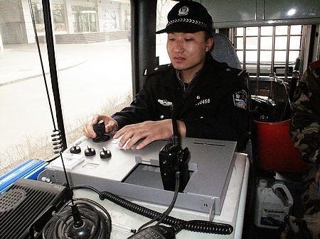 银川市公安局将给全市110警车安装车载旋转式摄像机
