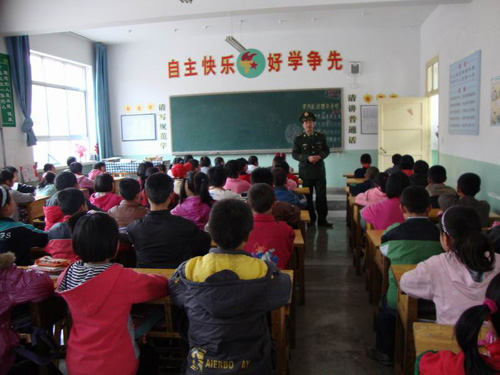 庆阳各地消防部门积极做好中小学生安全教育
