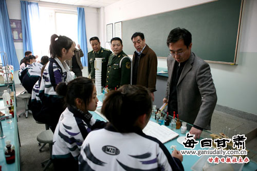 兰州千所学校警报拉响 44万学生紧急逃生-兰