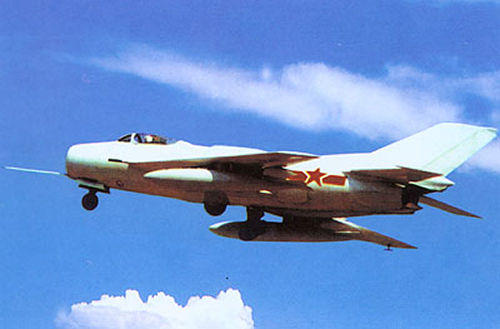 中国军售第一单:1979年歼6战斗机出口埃及-,战