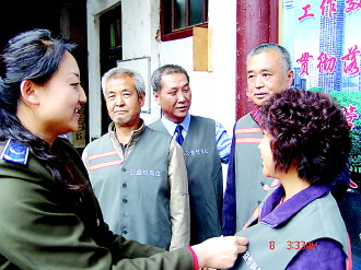 城市管理协管员换新装-城管-天水