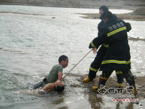 白银消防支队景泰大队成功处置一起溺水事故-