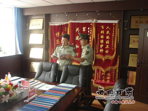 消防支队王秋明副政委率领达标创优考核小组莅