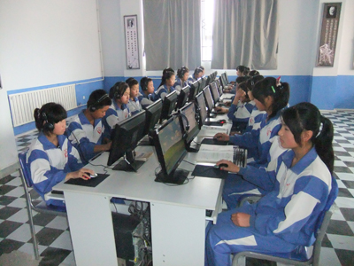 两当县香泉初级中学