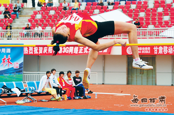 甘肃省运会 <em>女子跳高运动员</em>表现出色(图)-省运