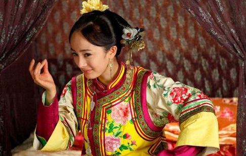 《宫》曝精彩预告 杨幂演穿越版小燕子很搞笑