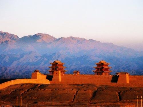 嘉峪关市有多少人口_七月出游,西北大环线才是重头戏