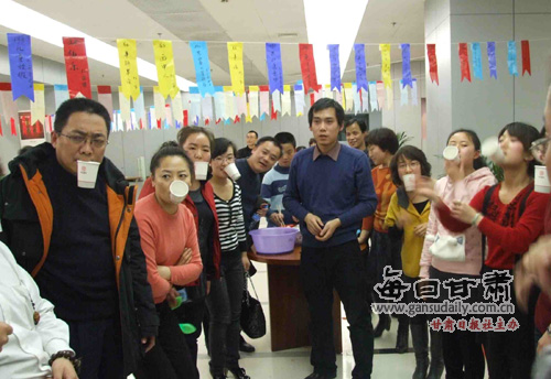 金城支行举办谜语游戏晚会喜闹元宵-金城支行