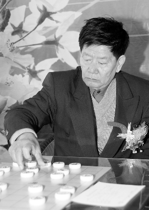 徐天利,象棋特级大师,曾两获全国国际象棋冠军,是我国最负盛名的