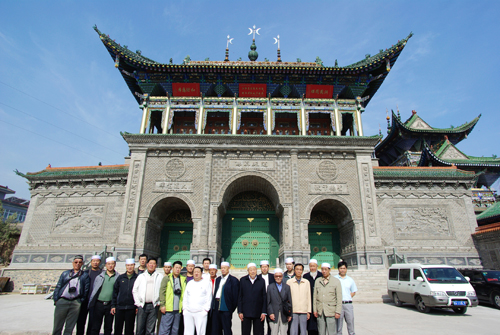 政府与穆斯林坊民共建清真寺 唱响执政为民理