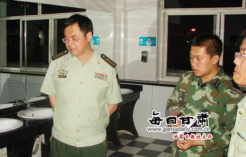 甘肃消防刘斌德总队长亲临兰州消防龚家湾中队