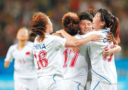 第26届大运会女子足球小组赛中国女队击败加