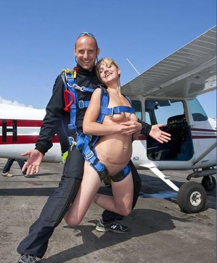 毫无避忌的全裸比赛-全裸比赛|裸体-每日甘肃-体育