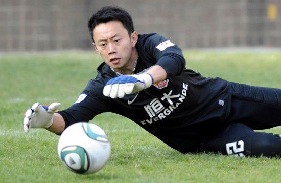 大门将见义勇为救撞车女 李帅:只是举手之劳-恒