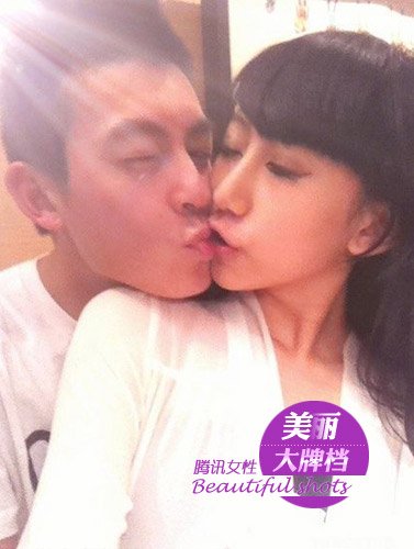 白白净净的１５岁香港MM＊＊电眼勾人＊＊图片