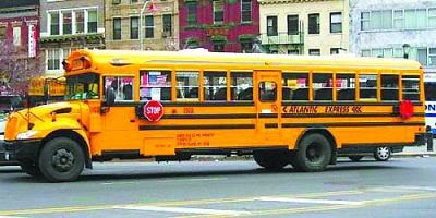 【探秘】国外校车什么样?(图)