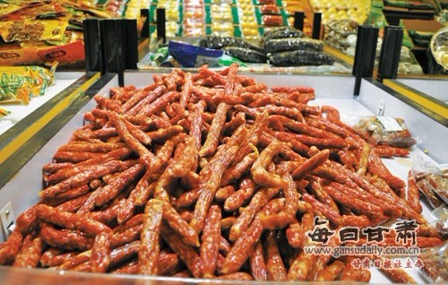 今日关注:兰州市场腌腊食品问题多 香肠腊肉裸