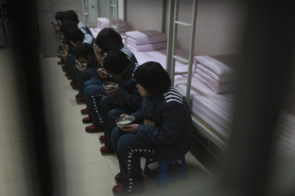 图片故事:揭秘郑州监狱女少年犯的生活