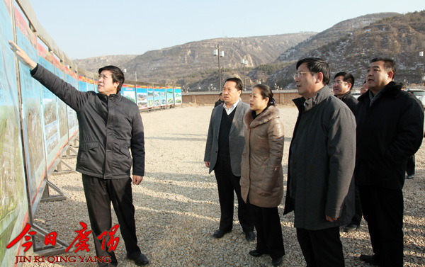 张晓兰在合水华池督查调研工作