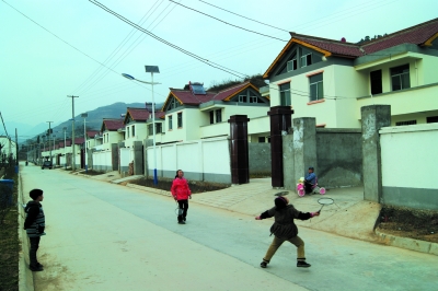 两当县狠抓新农村建设-农村|建设-每日甘肃-陇