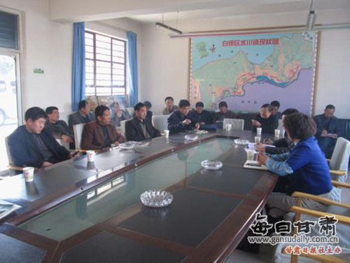 2000年人均工资_2000年我国农村人均(2)