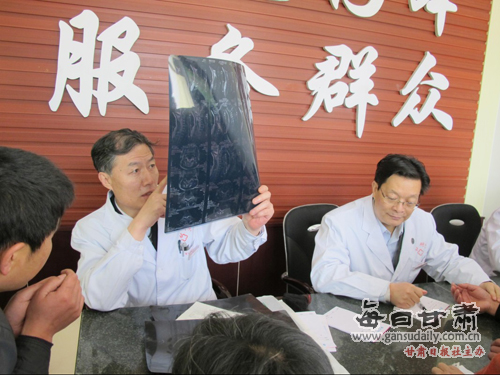 成都军大中医院皮肤病_甘肃省中医院收入(3)